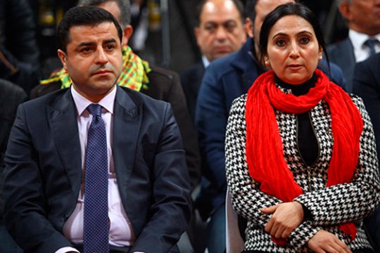 demirtas-ve-yuksekdag-ile-10-hdpli-vekil-gozaltinda_